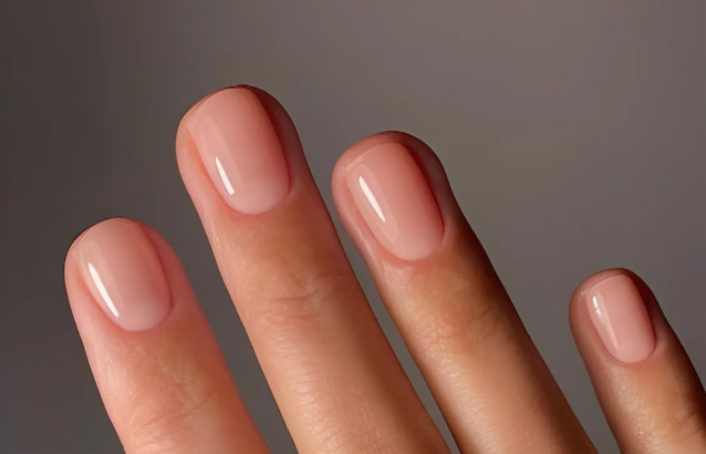 The exquisite simplicity of a "naked" manicure!